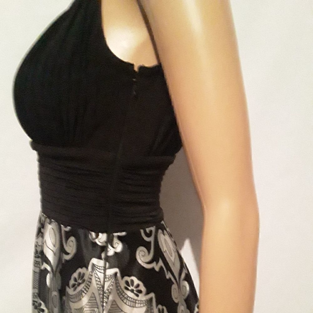 Melrose Black and Silver Handkerchief Dress Signature by Sangria Size 2 Like New - Picture 4 of 7